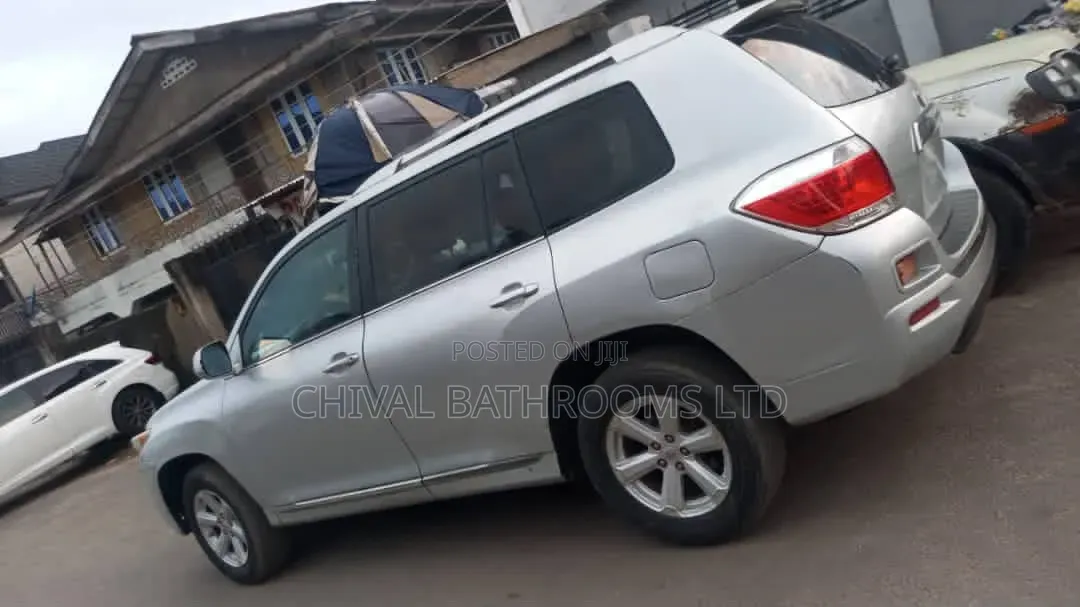 Toyota Highlander 2010 Silver