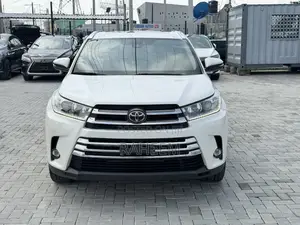 Toyota Highlander Limited 2019 White
