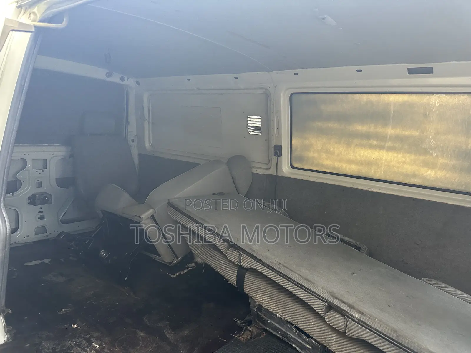 Volkswagen Transporter 2004 White