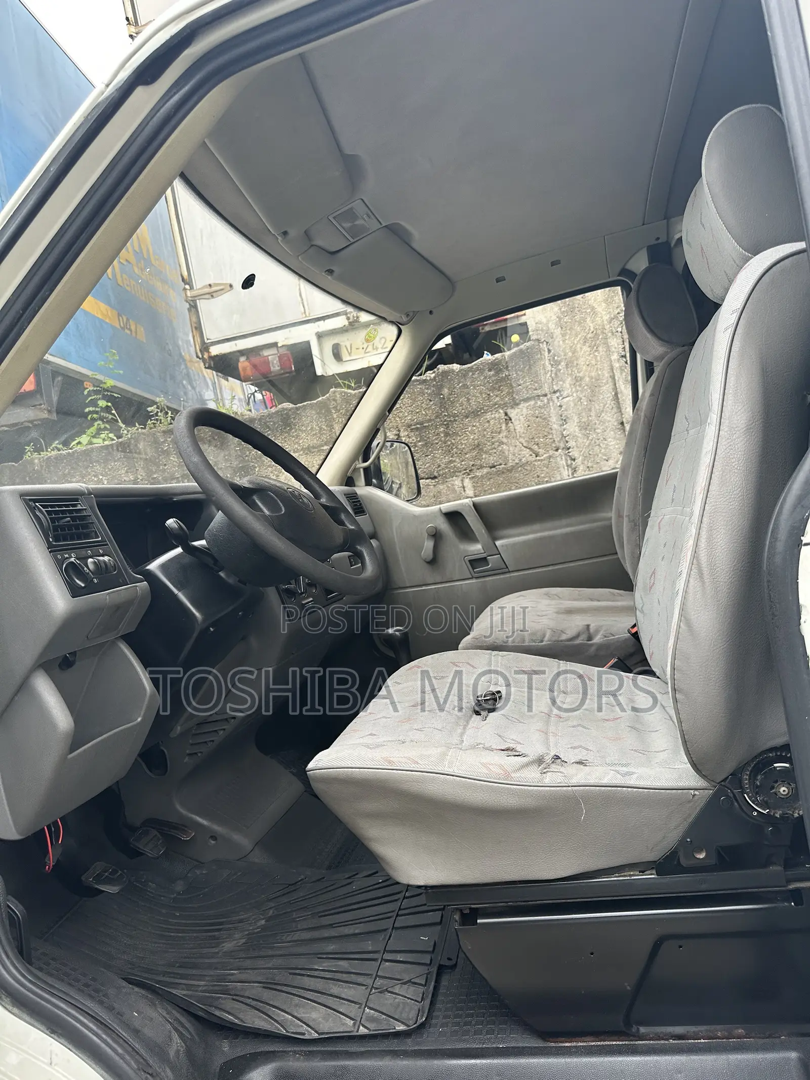 Volkswagen Transporter 2004 White