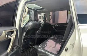 Lexus GX 460 Luxury 2015 White