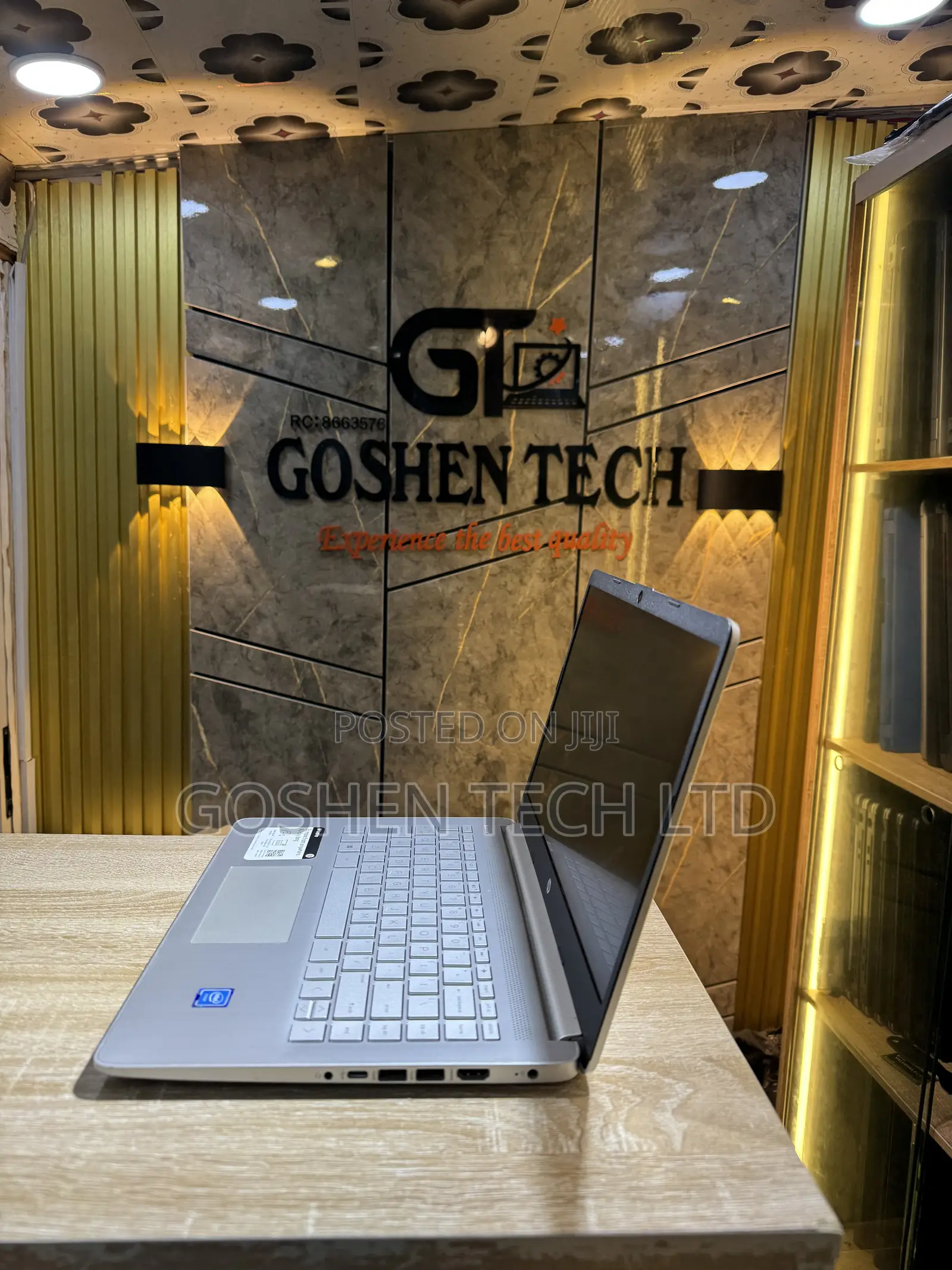 Laptop HP 14-dq1025cl 4GB Intel Celeron eMMC 128GB