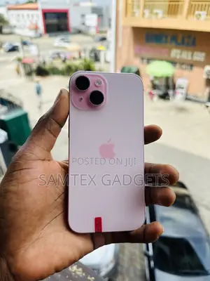 Apple iPhone 15 256 GB Pink