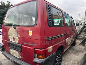 Volkswagen Transporter 2004 Red