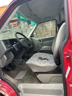 Volkswagen Transporter 2004 Red
