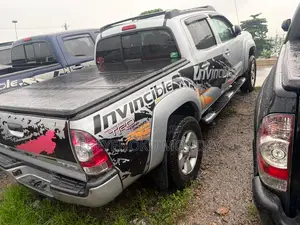Toyota Tacoma Double Cab V6 Automatic 2010 Silver