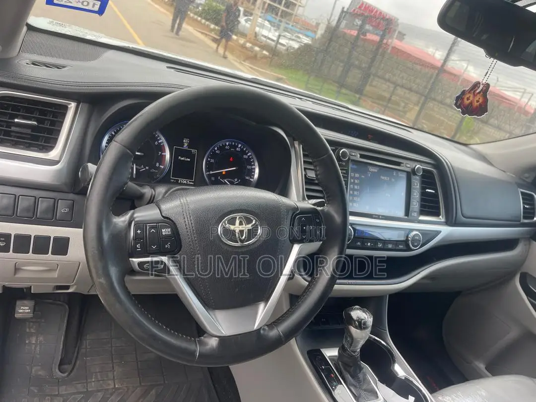 Toyota Highlander 2016 Silver