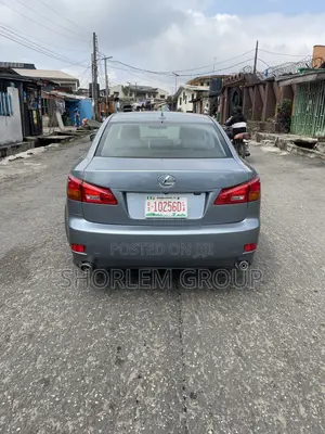 Lexus IS 2008 Blue