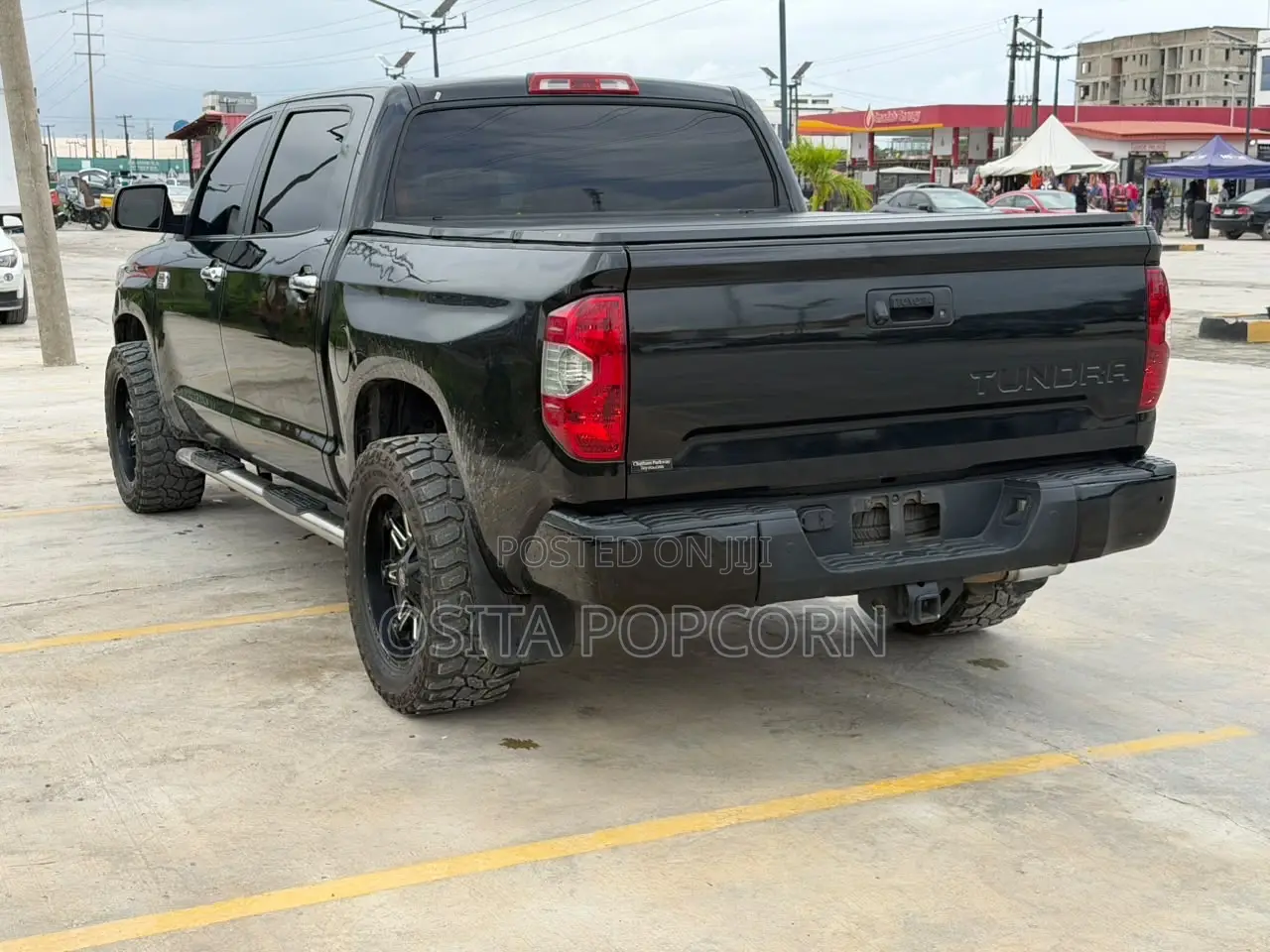 Toyota Tundra 2014 Black