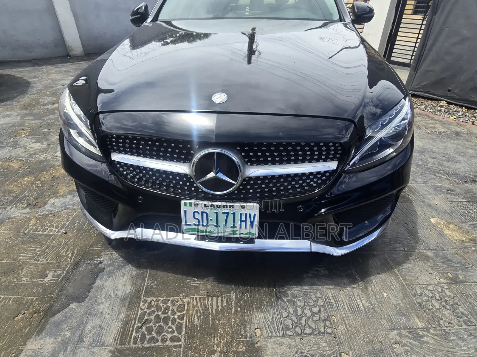 Mercedes-Benz C300 2016 Black