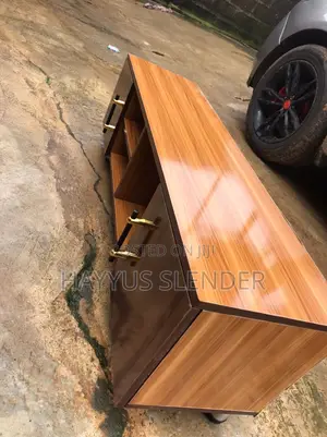 Tvshelf/Mount