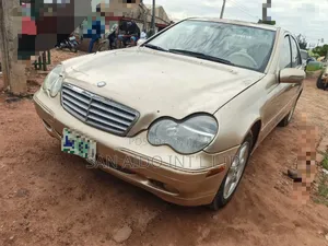 Mercedes-Benz C240 2.6 4MATIC AWD 2003 Gold