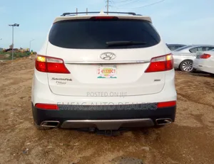 Hyundai Santa Fe 2013 White