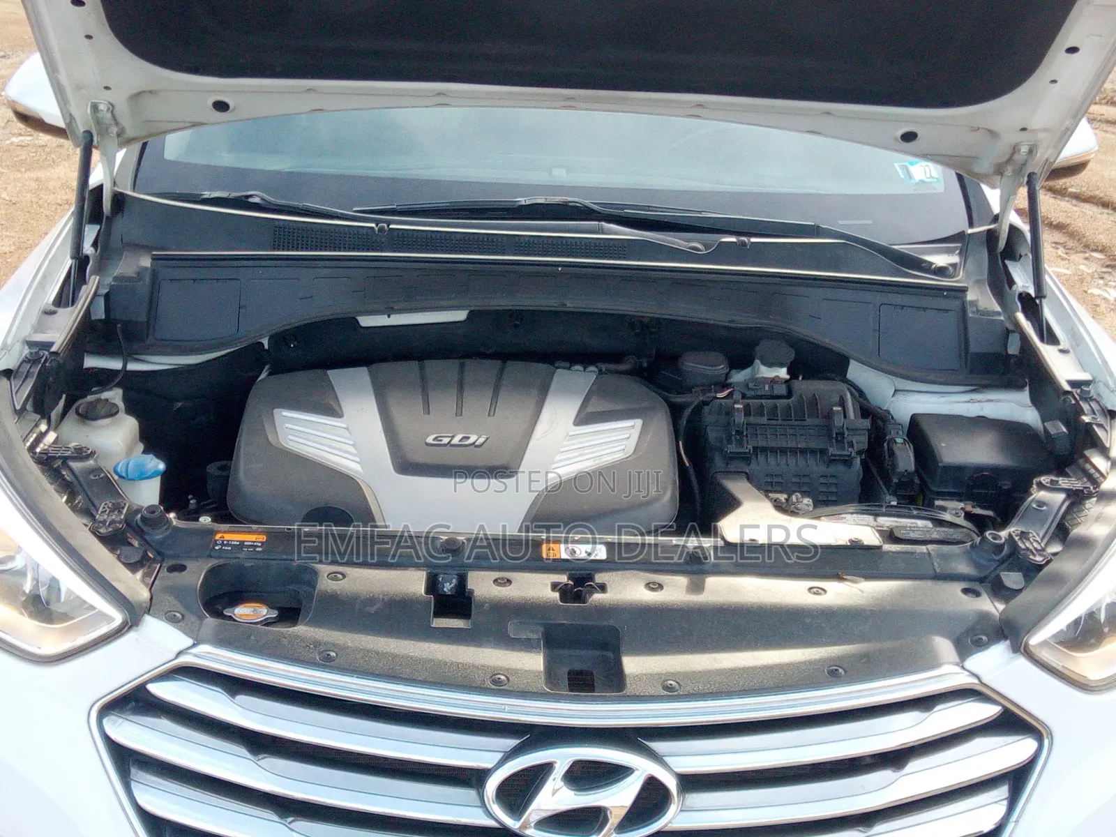 Hyundai Santa Fe 2013 White