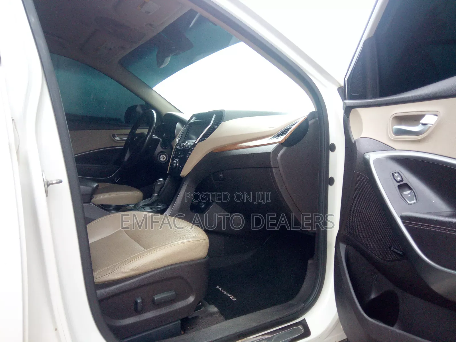 Hyundai Santa Fe 2013 White