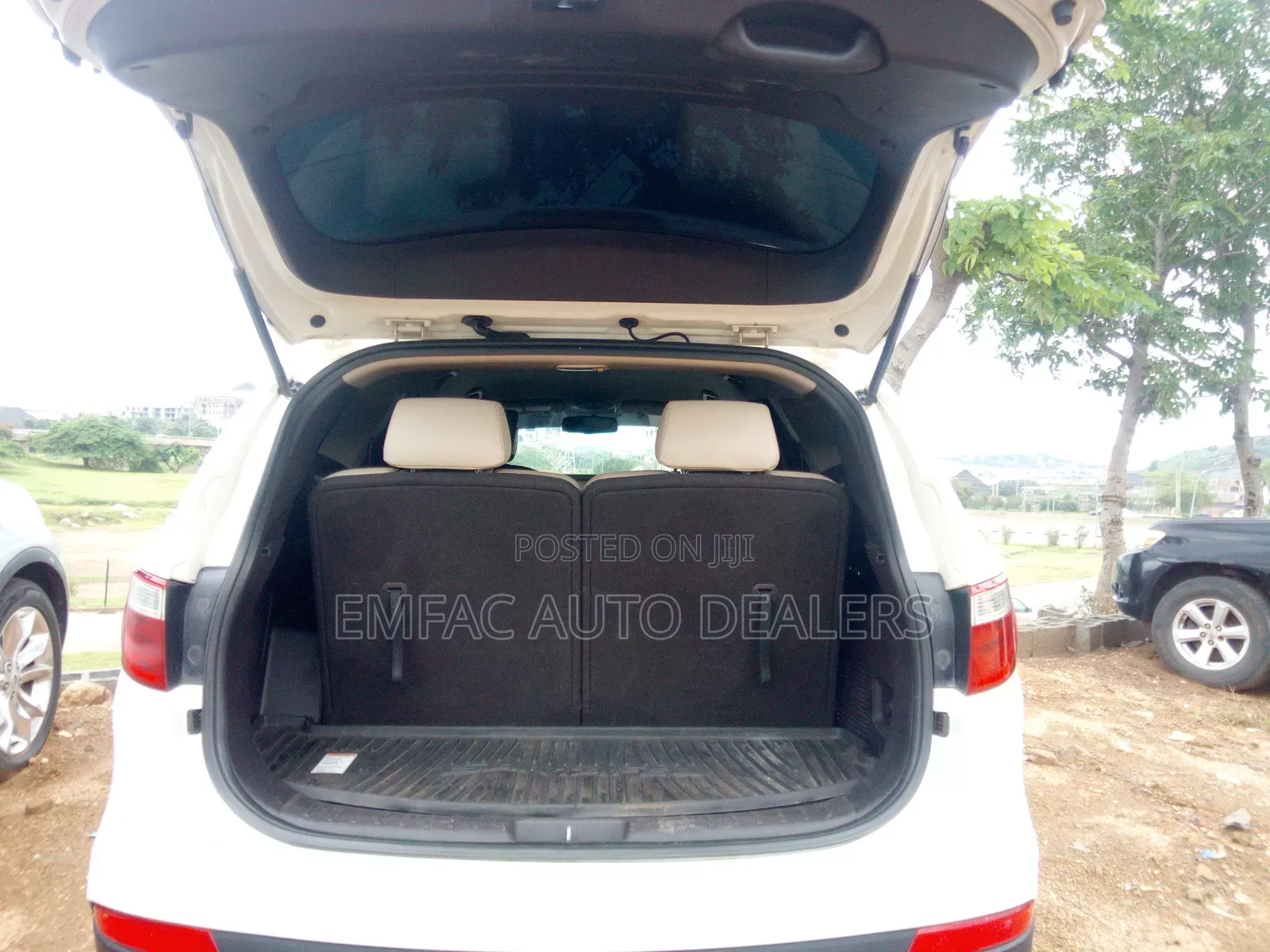 Hyundai Santa Fe 2013 White