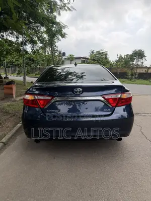 Toyota Camry XLE 4dr Sedan (3.5L 6cyl 6A) 2015 Blue