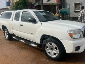 Toyota Tacoma 2013 White