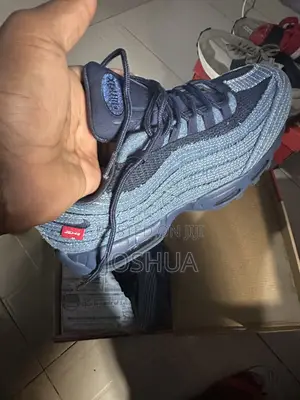 Clean Used Sneakers