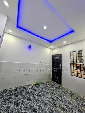 1bdrm Block of Flats in Shelter Afrique, Uyo for rent