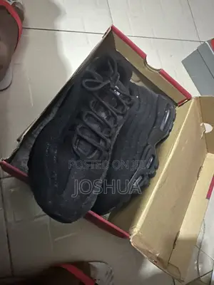 Clean Used Levi Sneakers