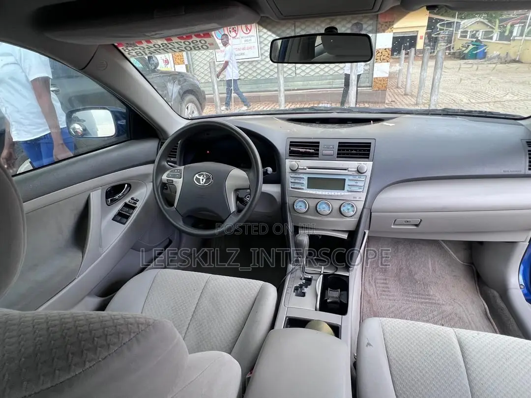 Toyota Camry 2.4 LE 2008
