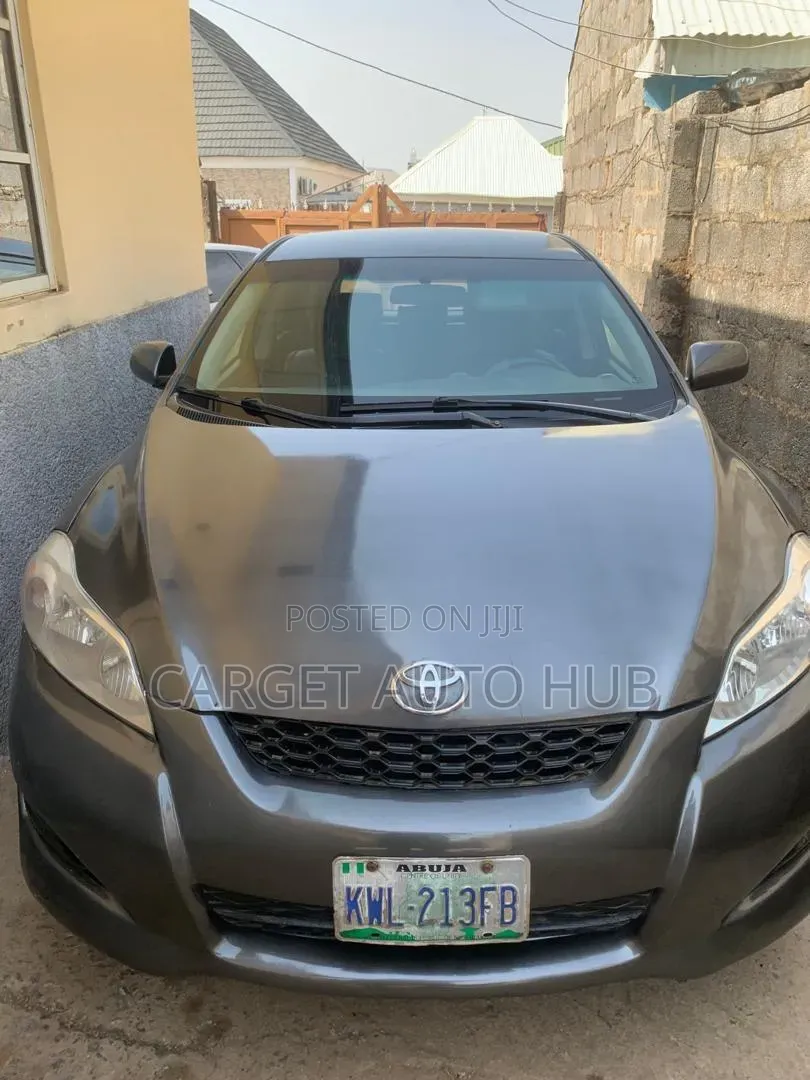 Toyota Matrix 2010 Gray