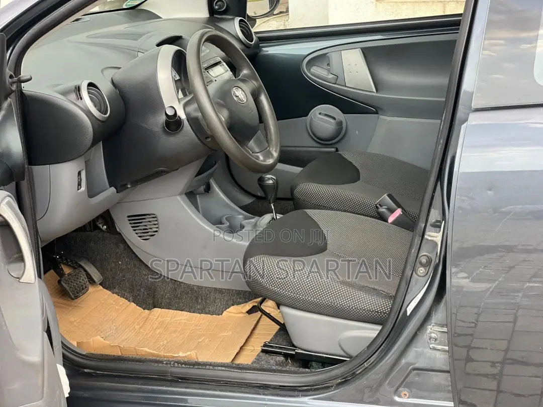Toyota Aygo 2010 Black