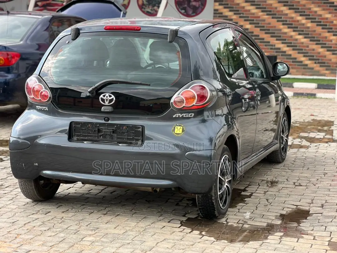 Toyota Aygo 2010 Black