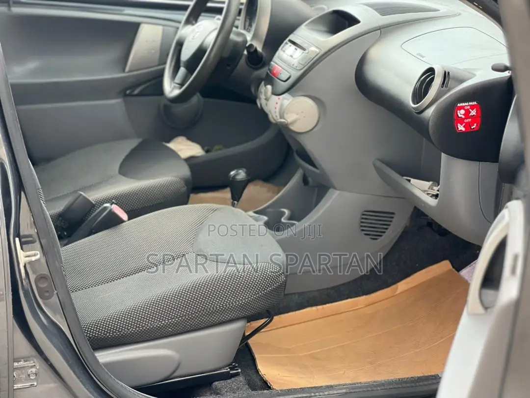 Toyota Aygo 2010 Black