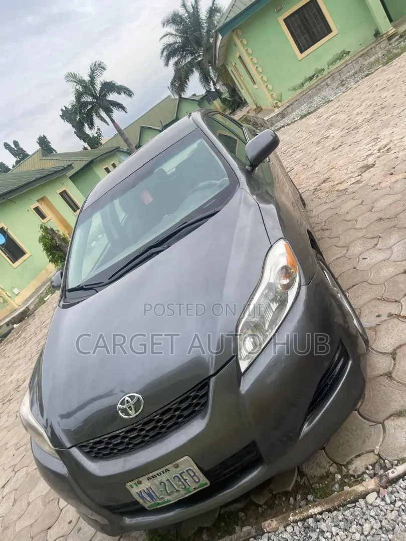 Toyota Matrix 2010 Gray