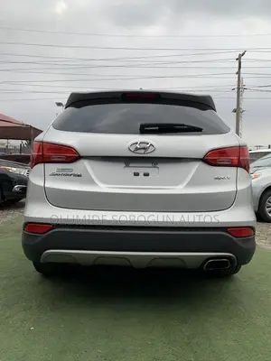 Hyundai Santa Fe Limited 4dr SUV (3.3L 6cyl 6A) 2014 Silver