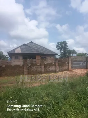 2bdrm Bungalow in Benin City for sale