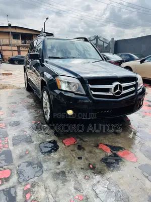 Mercedes-Benz GLK-Class 350 2010 Black