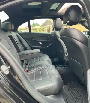 Mercedes-Benz C300 2021 Black