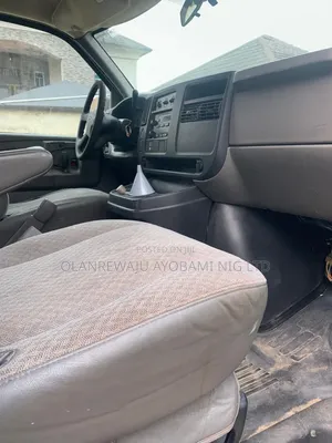 Chevrolet Avalanche 2009 White