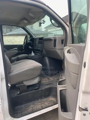 Chevrolet Avalanche 2009 White