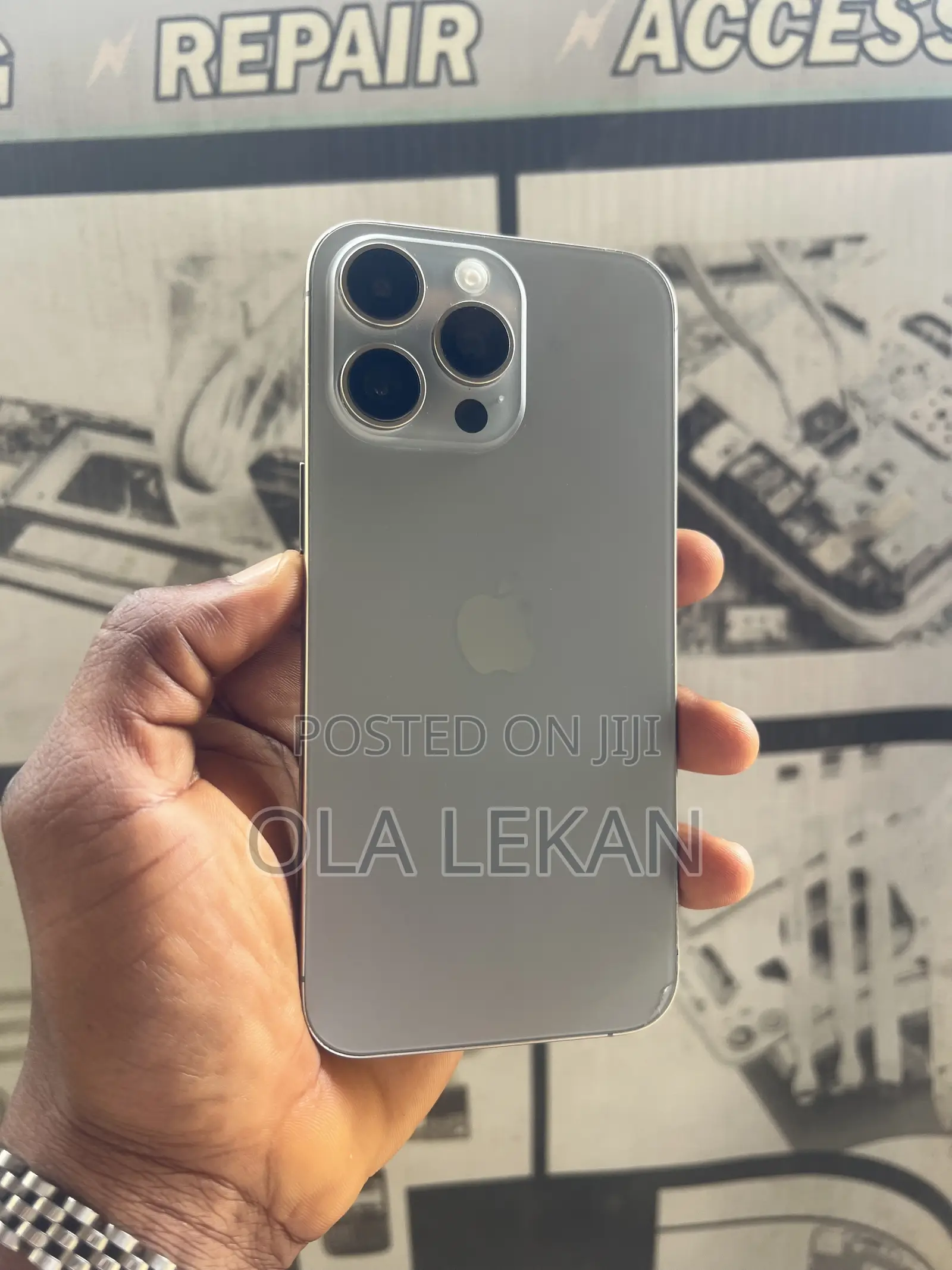 Apple iPhone 15 Pro Max 256 GB Silver