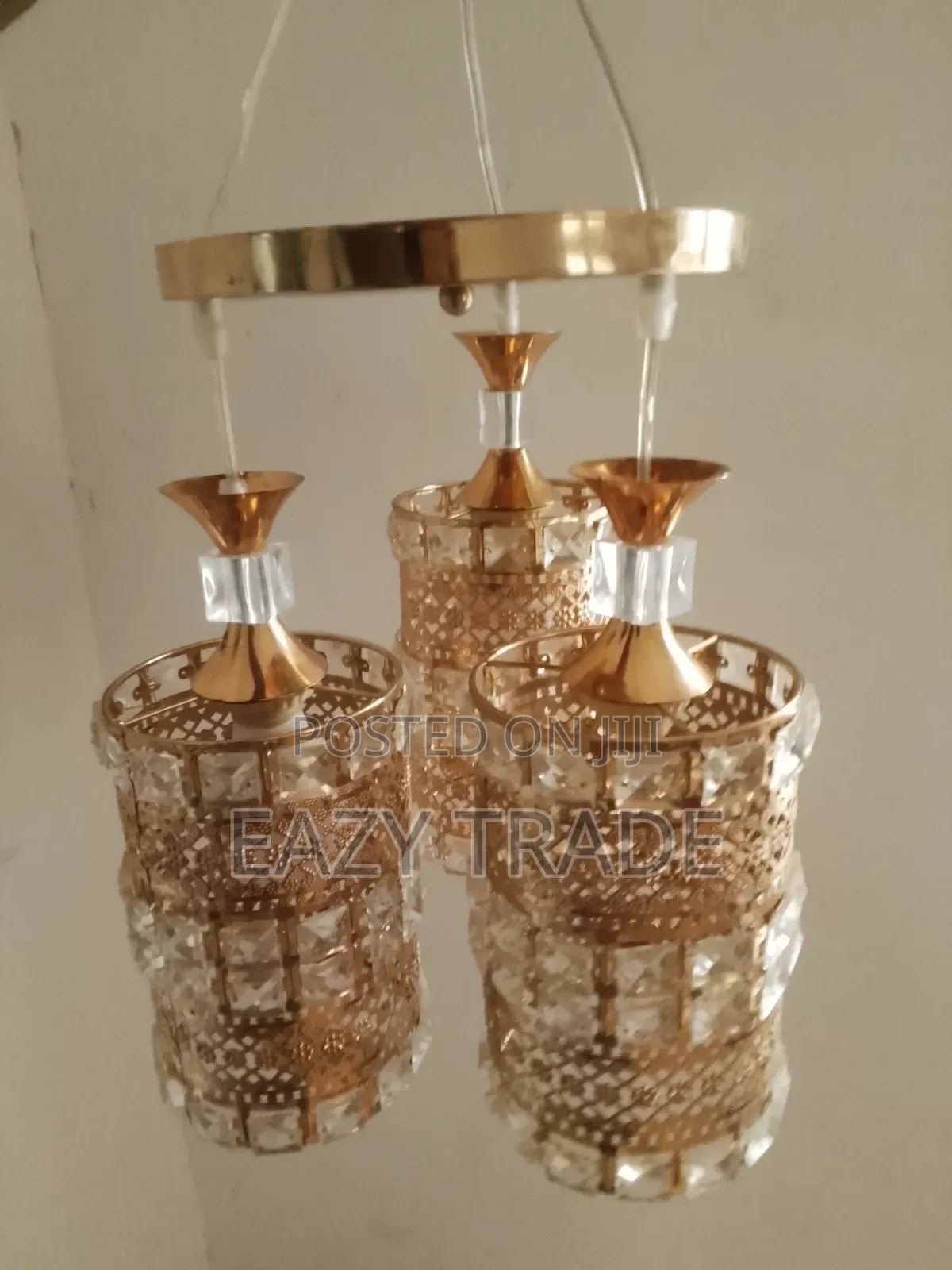 Elegant Crystal Ceiling Light – Sagamu