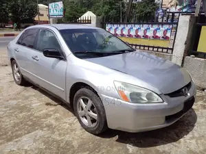 Honda Accord 2004 Silver