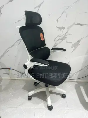 Modern Office Chair / Swivel Chair