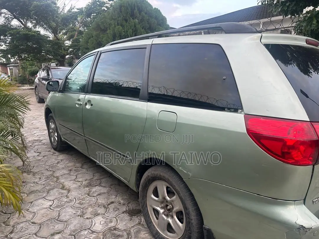 Toyota Sienna XLE 2008 Green