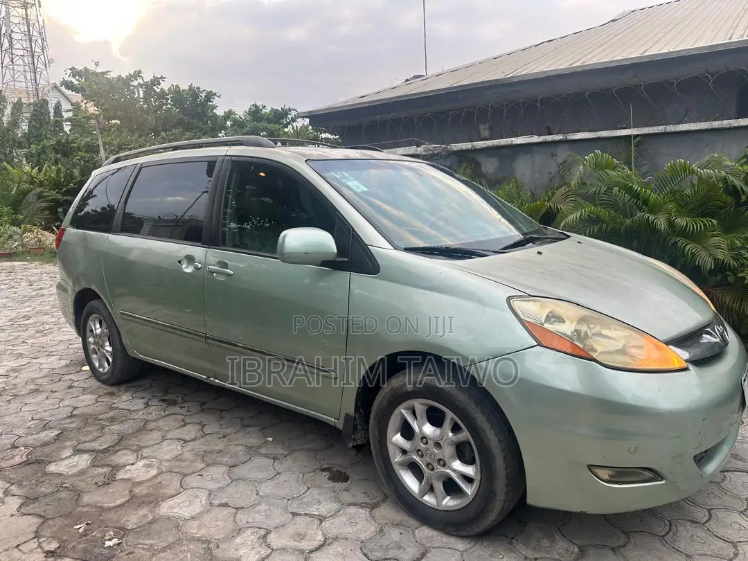 Toyota Sienna XLE 2008 Green