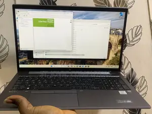 Laptop HP ZBook Firefly 15 G7 16GB Intel Core i7 SSD 512GB