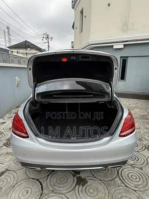 Mercedes-Benz C300 Luxury 4matic Sedan AWD (2.0L 4cyl 7A) 2017 Silver