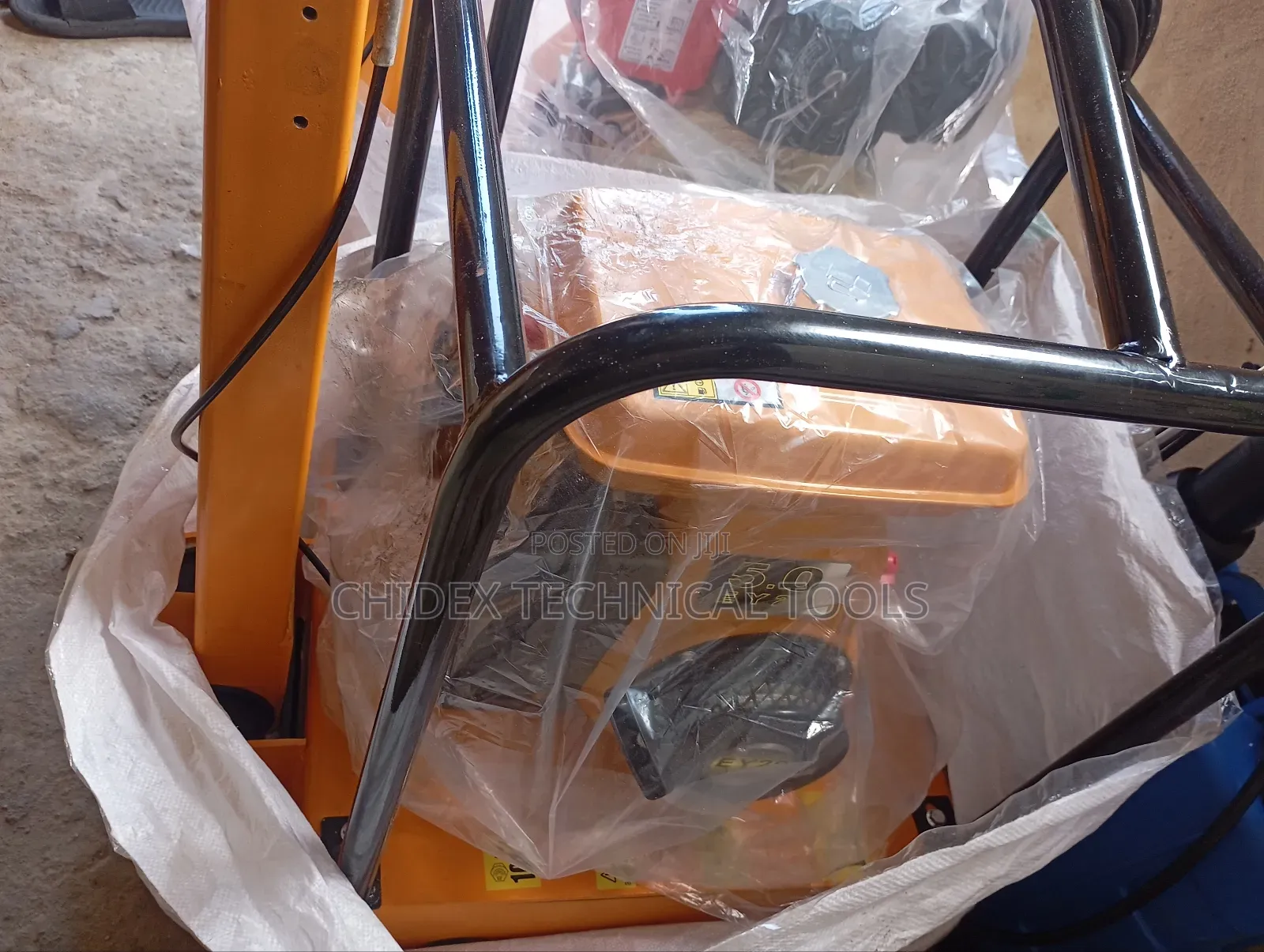 Plate Compactor C - 120 Robbin Petrol Engine