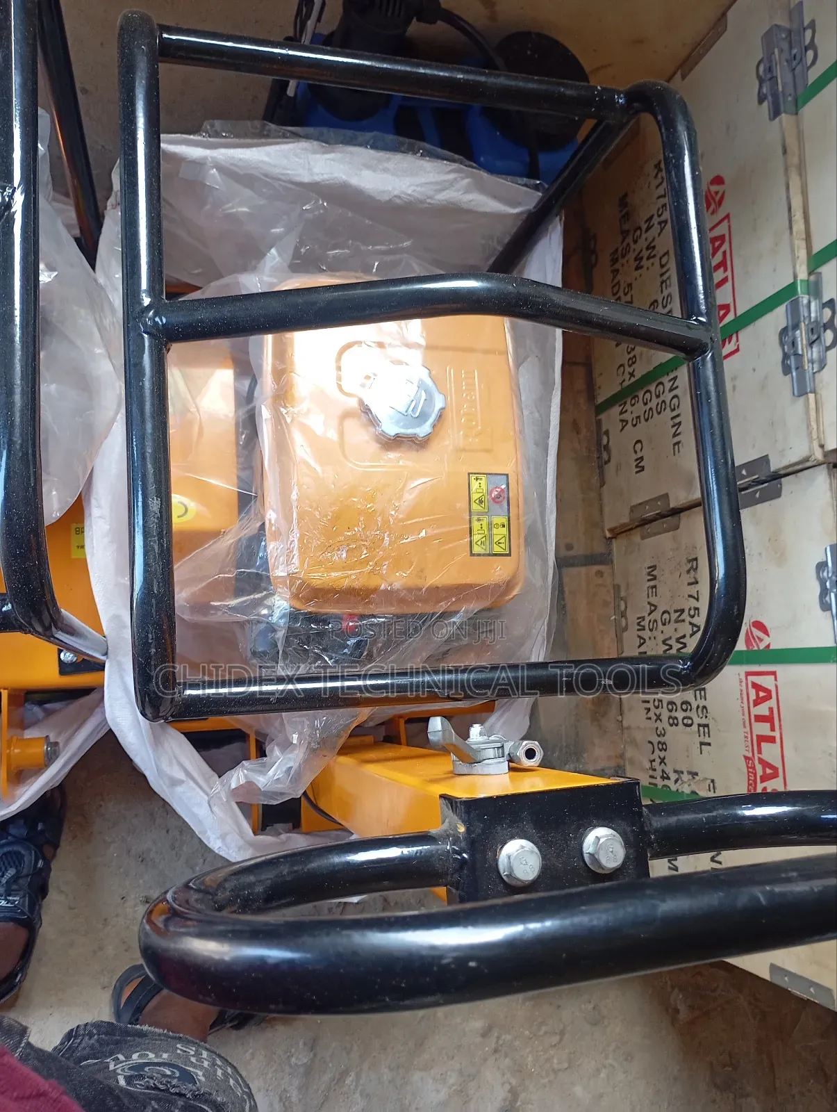Plate Compactor C - 120 Robbin Petrol Engine