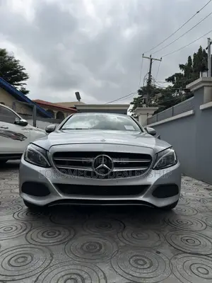 Mercedes-Benz C300 Luxury 4matic Sedan AWD (2.0L 4cyl 7A) 2017 Silver