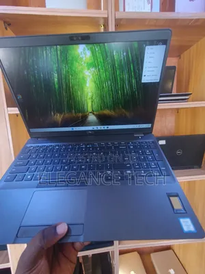 Laptop Dell Latitude 5501 8GB Intel Core i5 SSD 256GB