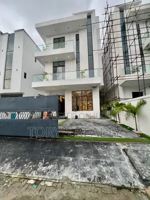 5bdrm Duplex in Lekki Expressway for sale
